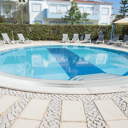 Holiday In The Sunshine - Algarve *